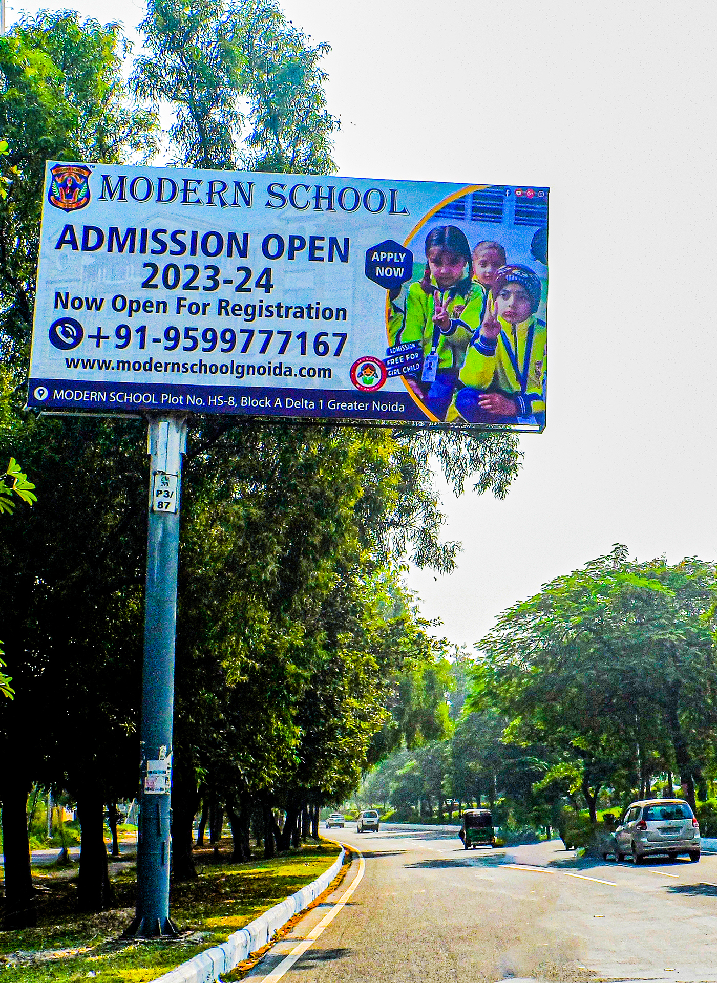modern school - vennice mall newspaper
